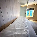 Tatil Evi Charming & Modern Seaside House In Valsøyfjord