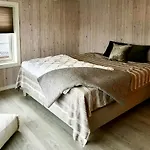 Charming & Modern Seaside House In