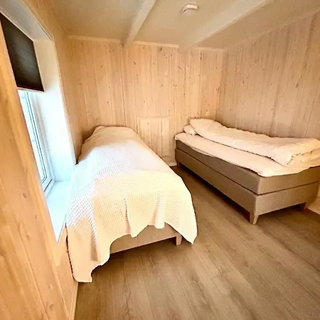 Charming & Modern Seaside House In *