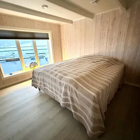 Charming & Modern Seaside House In 度假居 Valsøyfjord
